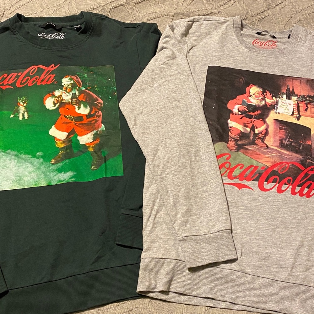 NWOT Only Sons GREY Coca Cola Santa top. medium